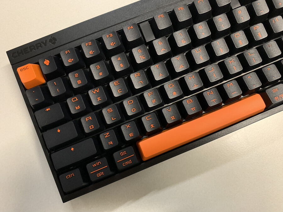 CHERRY MX 2.0S Wireless PRO 유무선 기계식 키보드_6.jpg