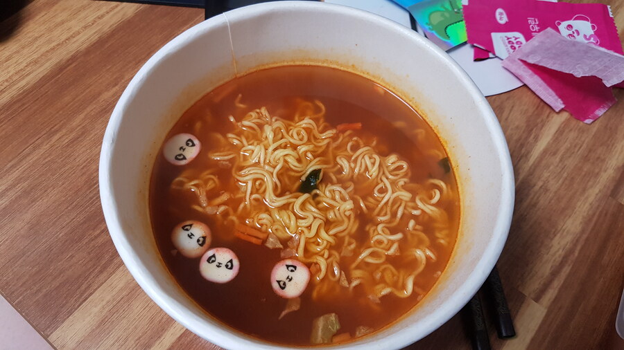 하림 잼민이 라면_5.jpg