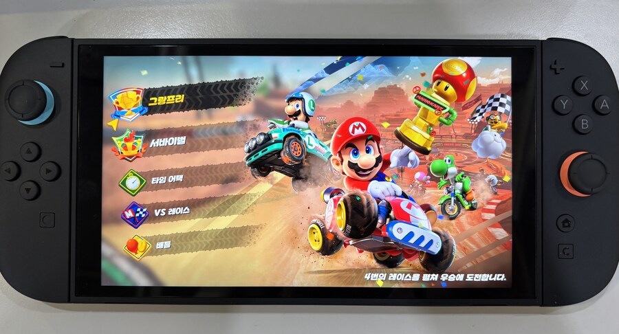 스위치 2 디스플레이는 혹평이 많던데 저는 상당히 좋아보여요._1.jpg