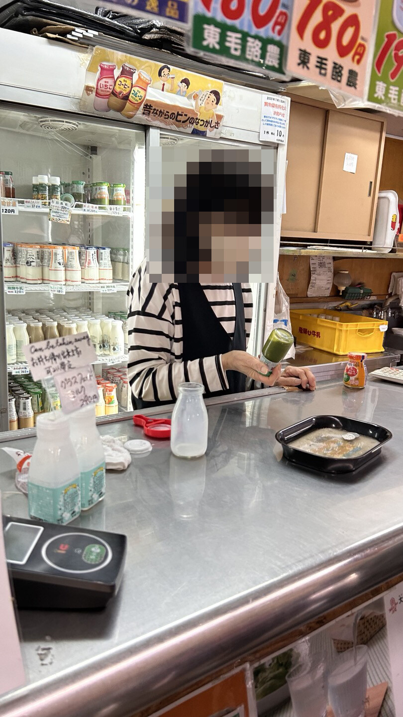 병우유만 40종이 넘는 아키하바라 전철 가판대_7.jpg