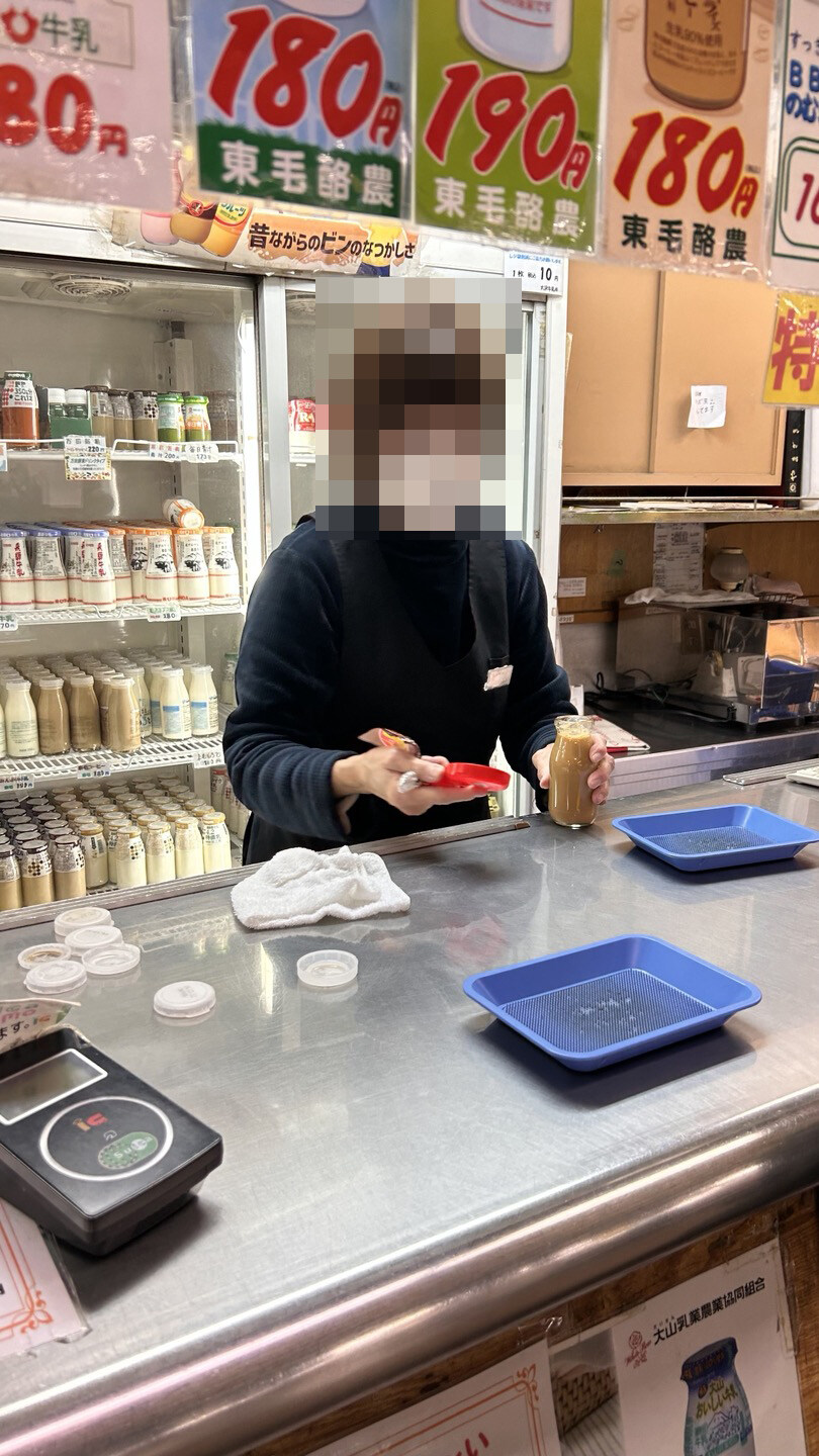 병우유만 40종이 넘는 아키하바라 전철 가판대_10.jpg