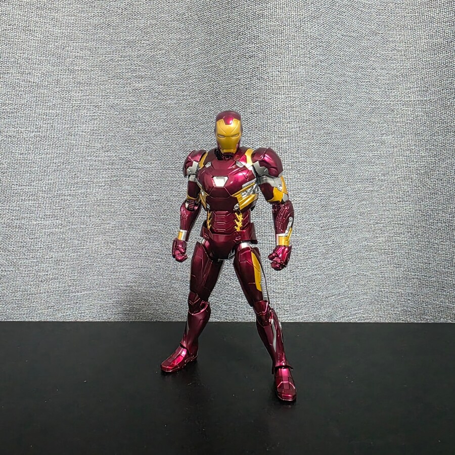 폰드조이 1/12 아이언맨 MARK 46_1.jpg
