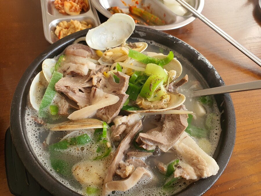 5월에 여수여행가서 먹었던 정말 시원했던 해장국_3.jpg