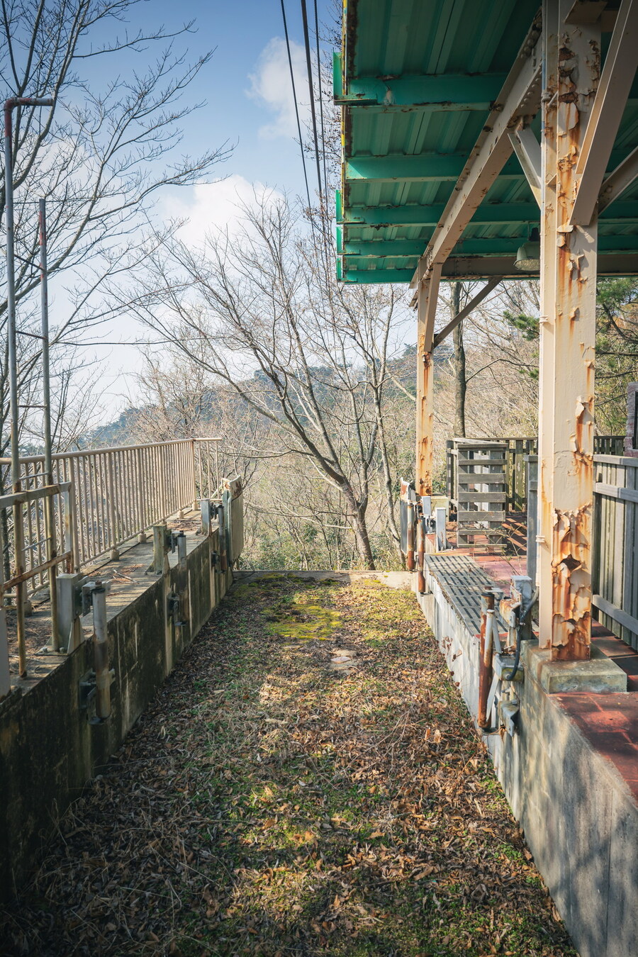일본, 산 속 케이블카 정류장 폐허🚠 (사진많음)_5.jpg