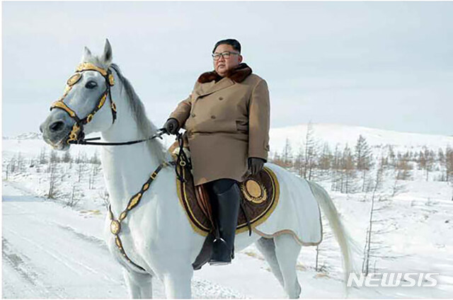 위엄넘치는 정은이.jpg_2.jpg