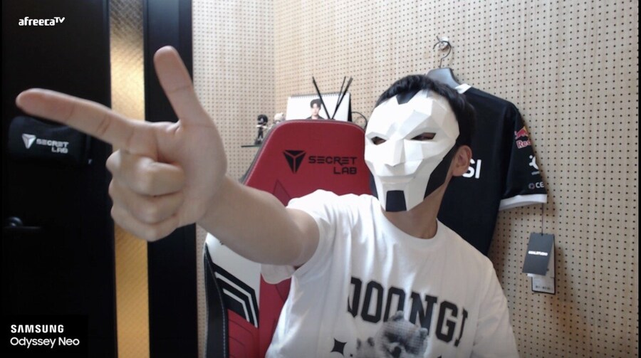 롤) 민교 : 지금 한화는 경기력 보고 캐나다에서 뭐시켜먹을지 고민하고 있다_1.jpg
