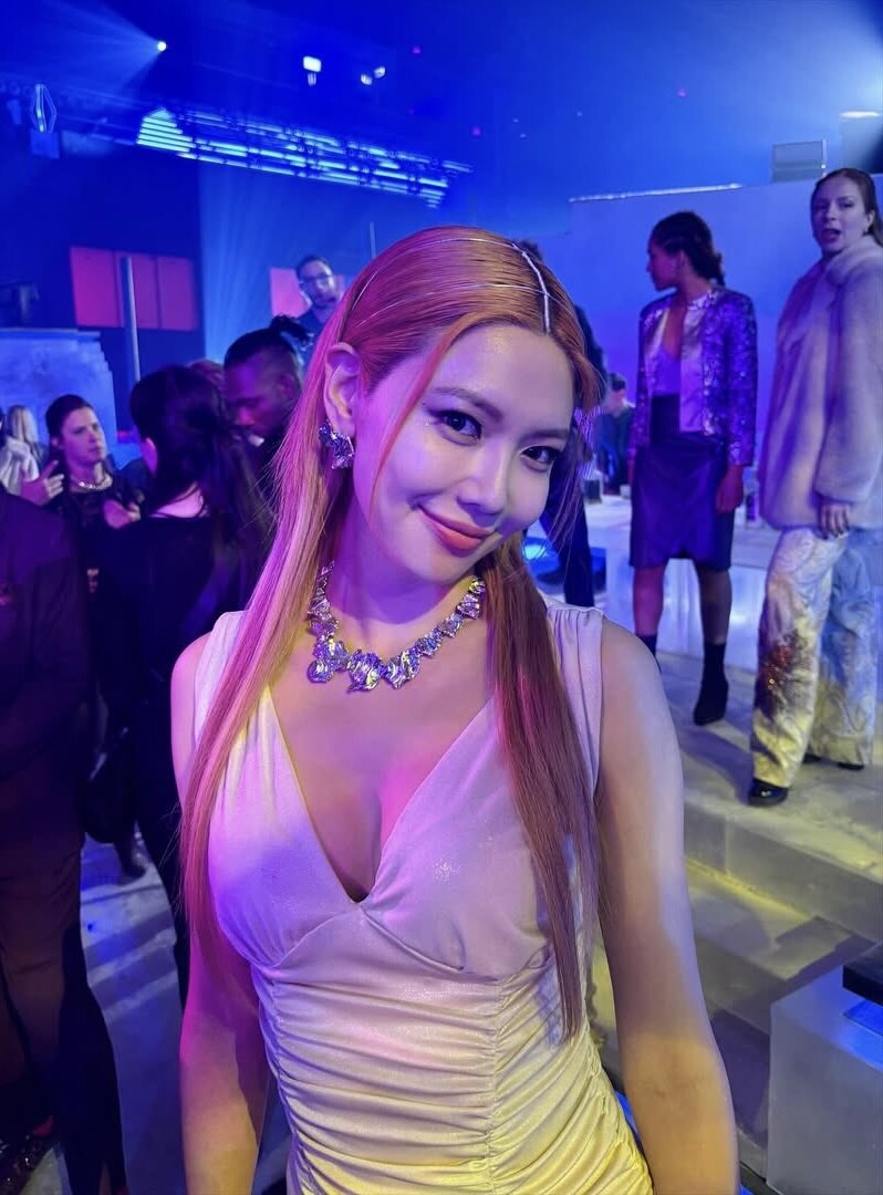 소녀시대 수영 존윅 스핀오프 발레리나 비하인드 스틸_6.jpg