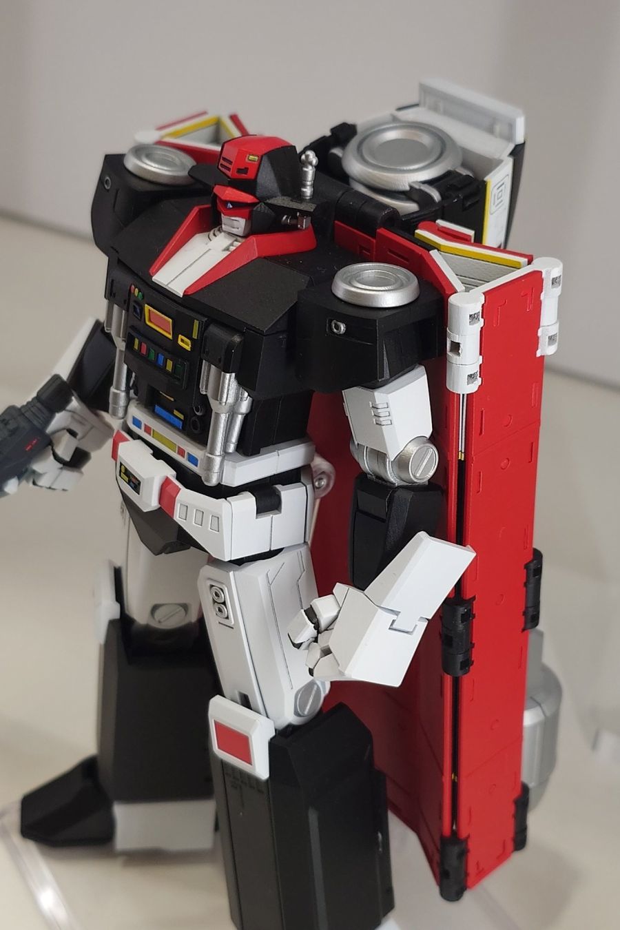 [굿 스마일] MODEROID 비스마르크 윗면 + 측면 전시 사진_7.jpg