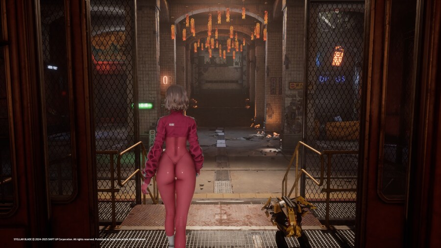 스텔라 블레이드 핑크 라텍스 복장_2.jpg