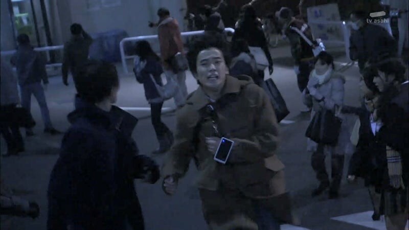 일본 형사 : 이봐, 일본의 공권력을 얕잡아보지말라고!_8.jpg