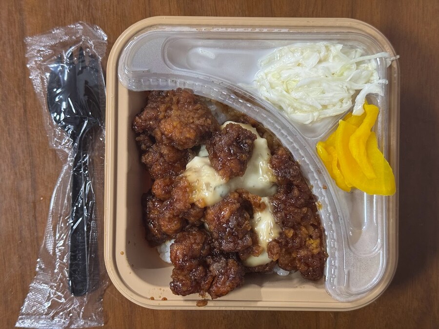 압도적 산더미치킨덮밥 도시락_2.jpg