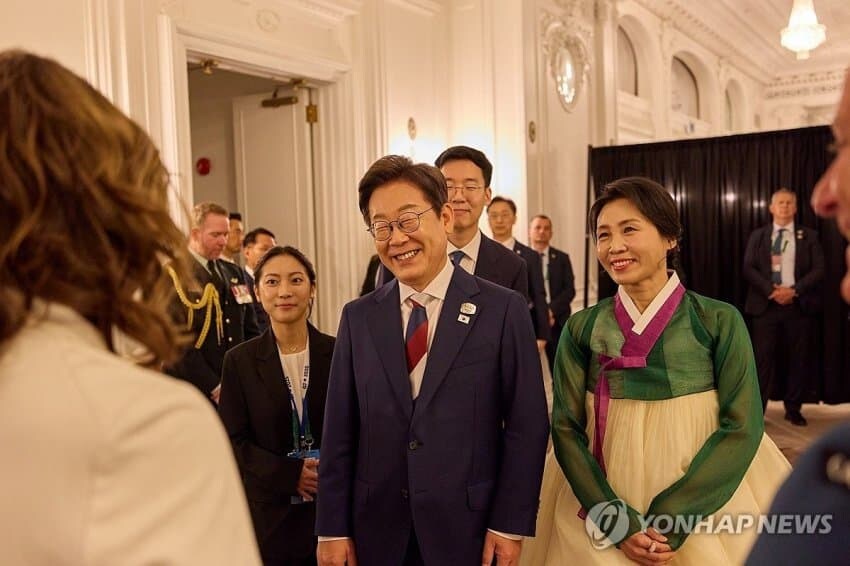 짬통 만찬 사진이란다_1.jpg