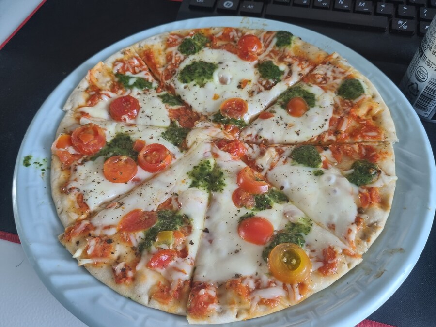 홈밀 모짜렐라 피자_1.jpg