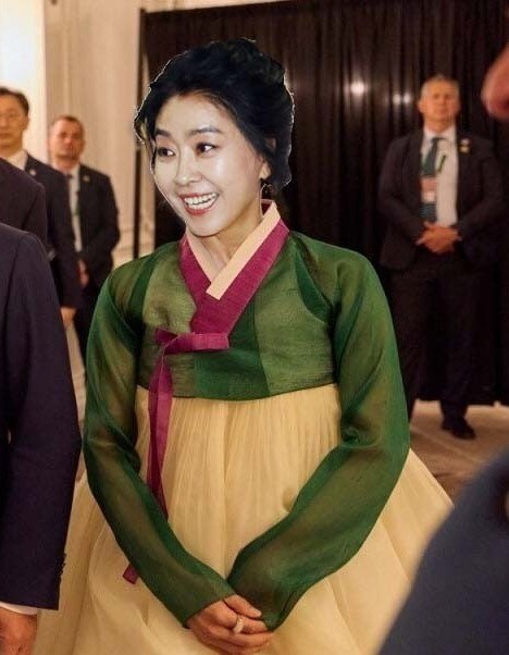 역시 한복은 아름답네_2.jpg