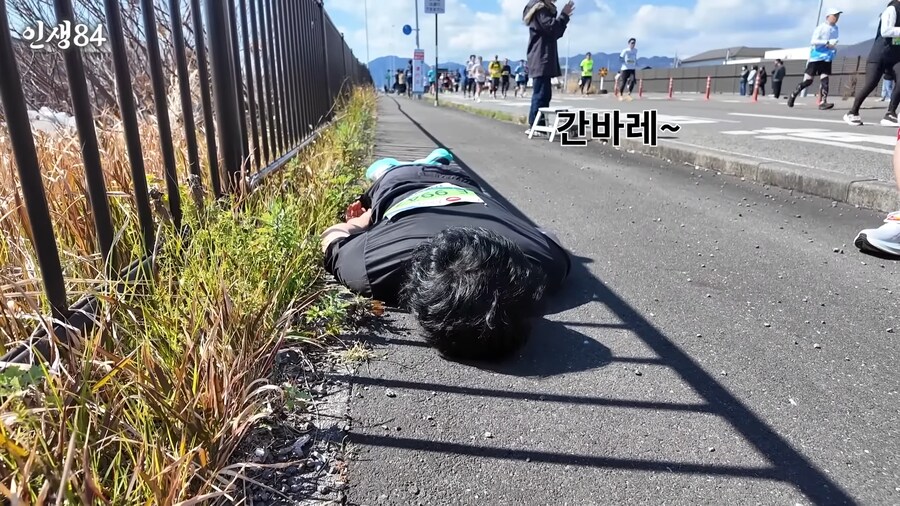 일본에서 도게자하는 기안84_5.png