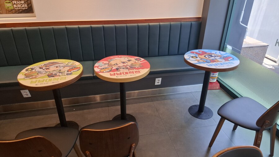 [zzz] 콜라보 시작한 프랭크버거 교대점 근황_2.jpg