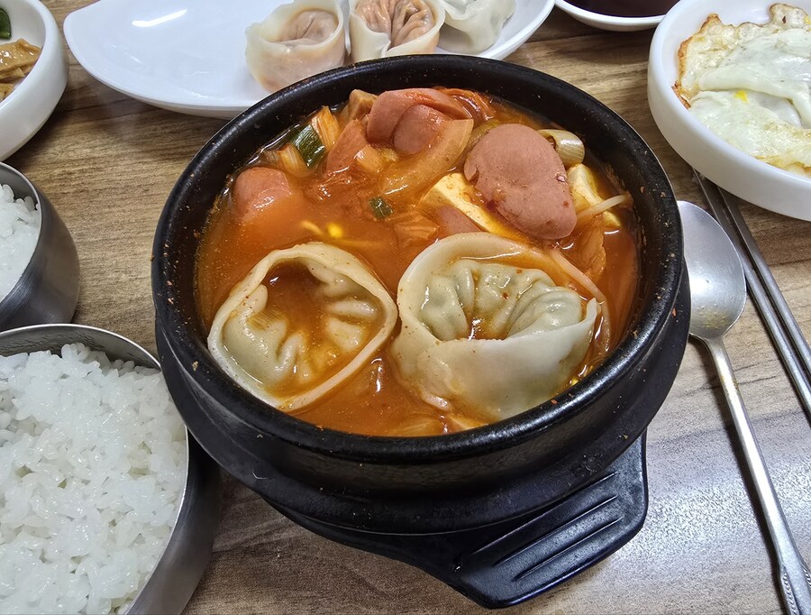 아침에 먹은 집 근처 분식점 수둔_5.jpg