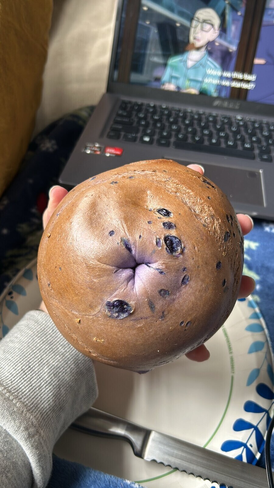 '원격 애널 오나홀이라고...? 이상한 이름이군'_1.png