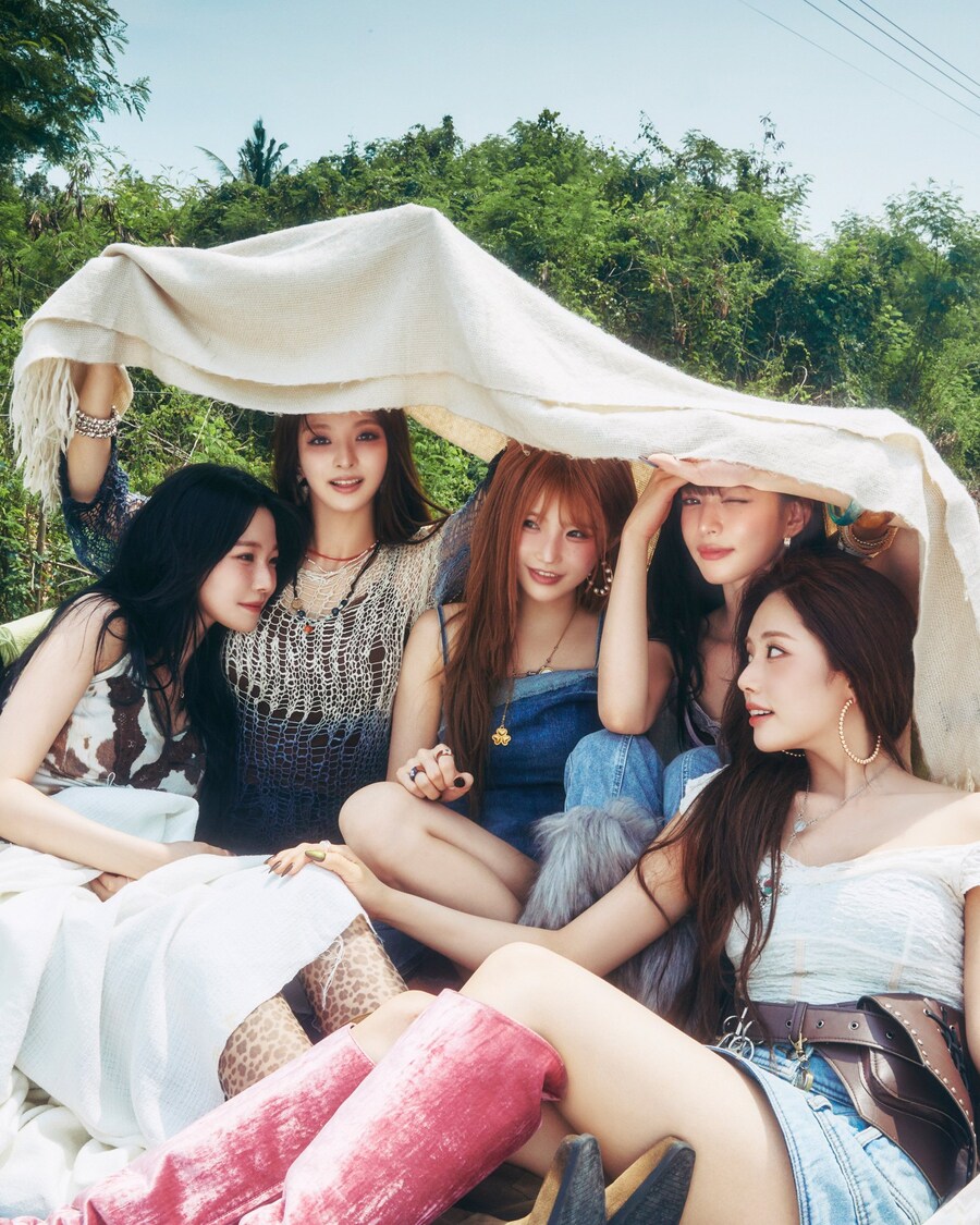 [컨셉포토] 프로미스나인 미니 앨범 [From Our 20’s] 단체 3_3.jpg