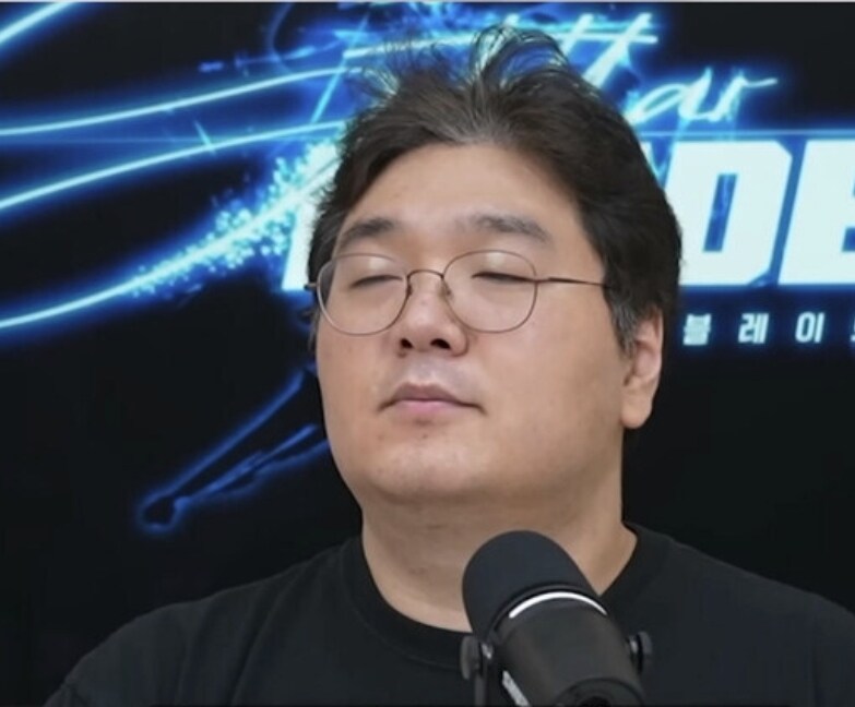 인체 박사 스텔라 블레이드 아버지.jpg_3.jpg