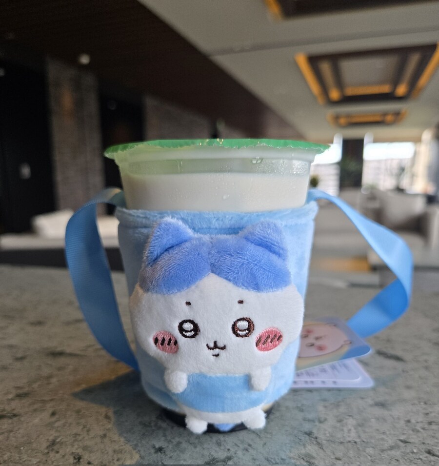 다잇쏘에 컵홀더 같은거 안파나_1.jpg