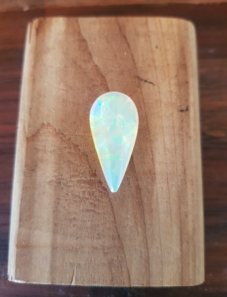 오팔을 물 속에 넣기 실제로 실험해본 사람의 사진.jpg_1.jpg