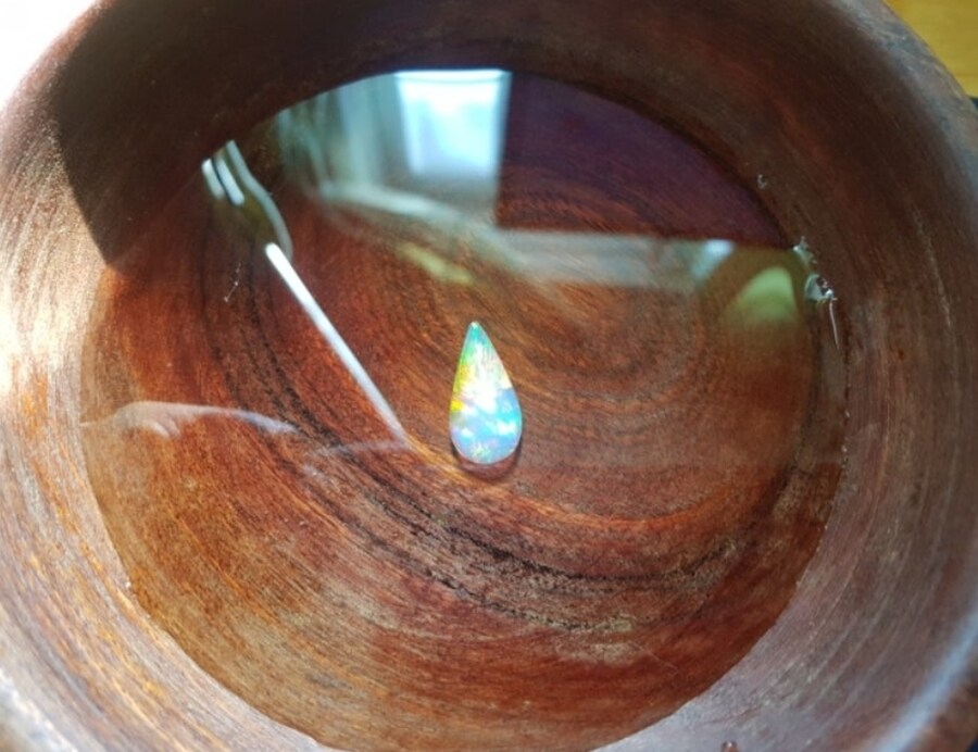 오팔을 물 속에 넣기 실제로 실험해본 사람의 사진.jpg_2.jpg