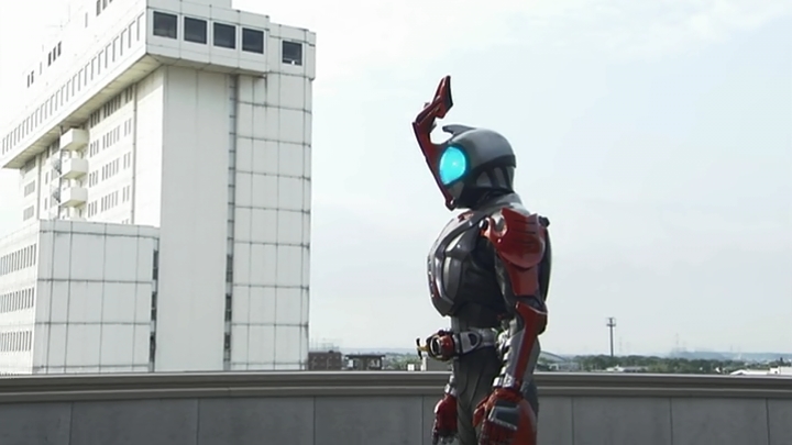 [가면라이더 카부토] 너무도 하이퍼 했던 등장_32.jpg