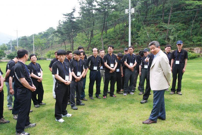 노무현 전 대통령) 17년 전 오늘 찍힌 사진들.jpg_4.jpg