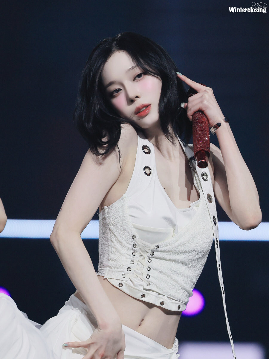에스파 윈터_3.jpg