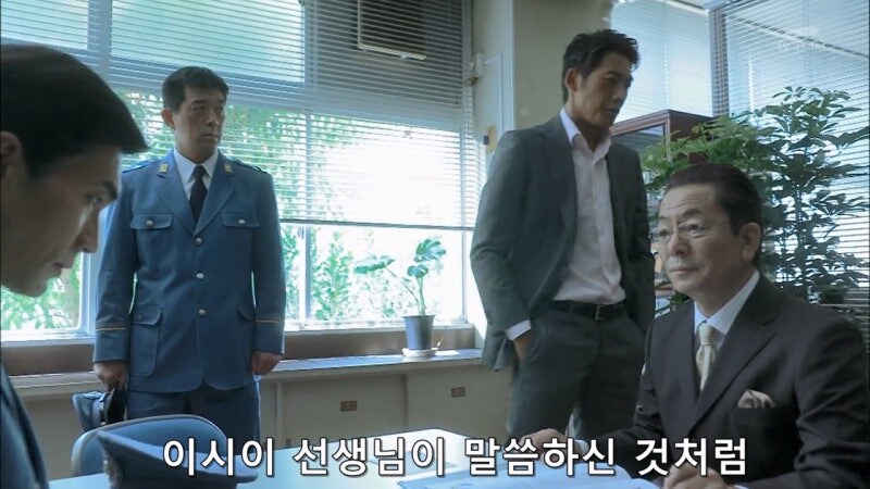 범죄자들에게 사랑받았던 교도관_17.jpg