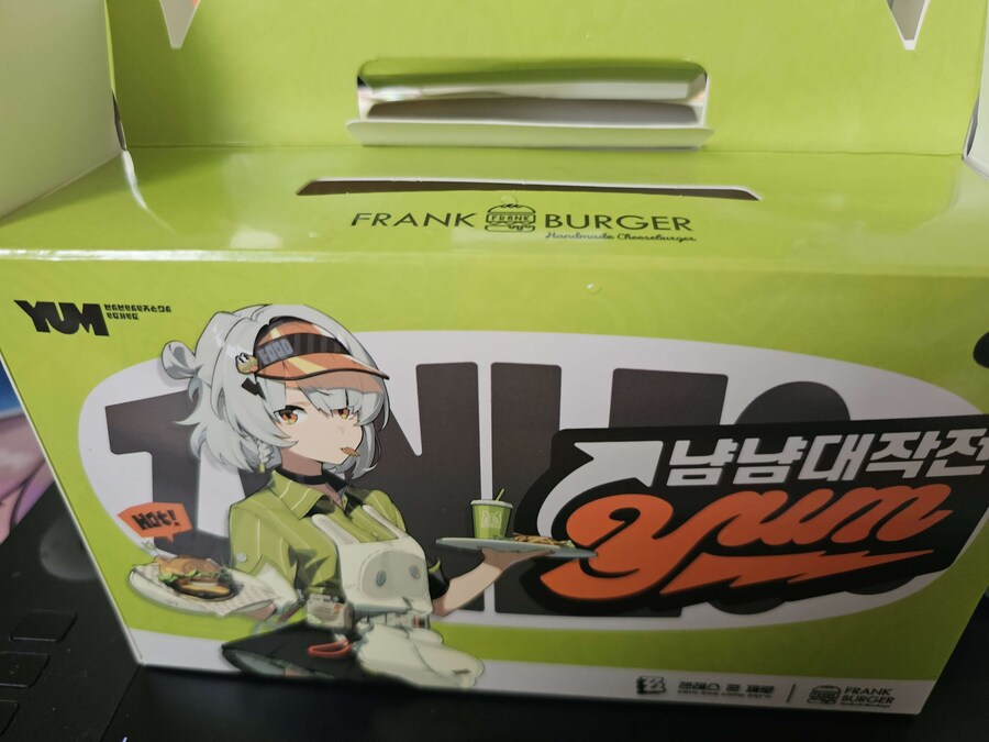 젠존제 햄부기는 굿즈 꽤 잘나왔네_2.jpg