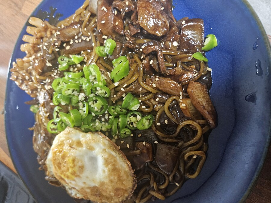 서울시 강서구에서 난리난 3500원 쟁반짜장_2.jpg