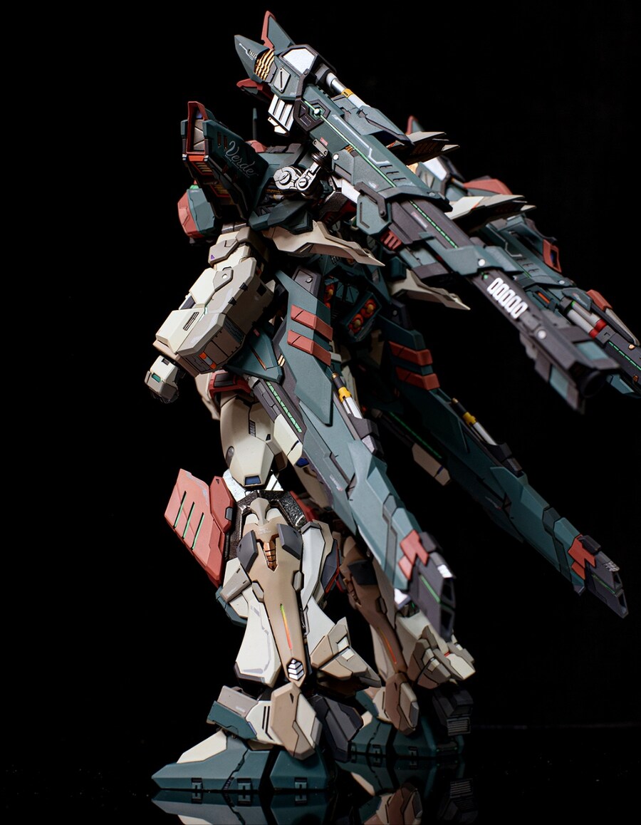 [MG] 베르데 버스터 건담_6.jpg