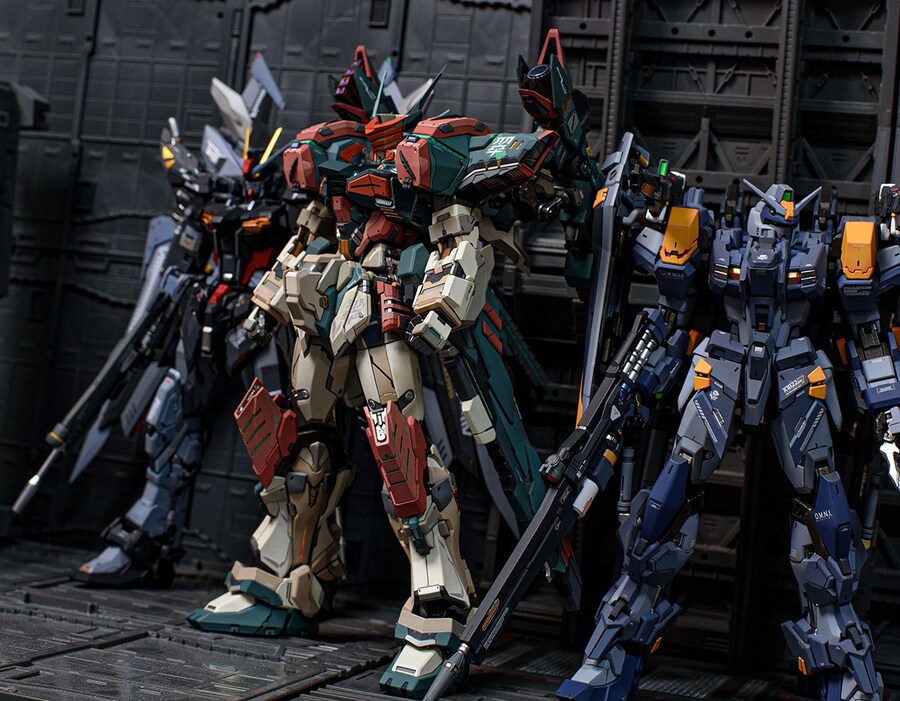 [MG] 베르데 버스터 건담_9.jpg
