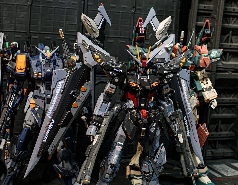 [MG] 베르데 버스터 건담_10.jpg