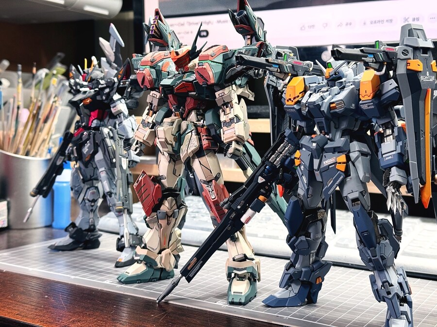 [MG] 베르데 버스터 건담_13.jpg