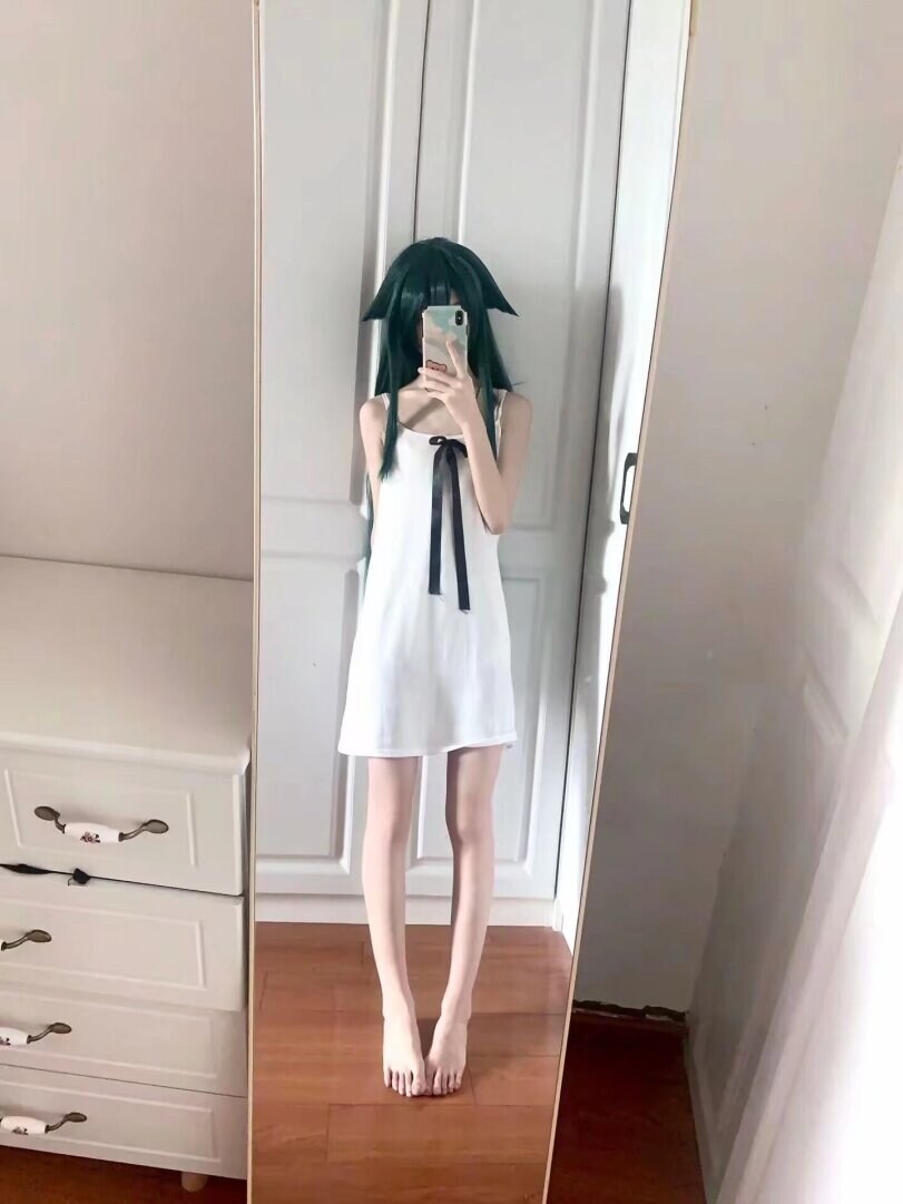 이 짤의 코스가 소녀로 보인다면 님은 이제....._1.jpg