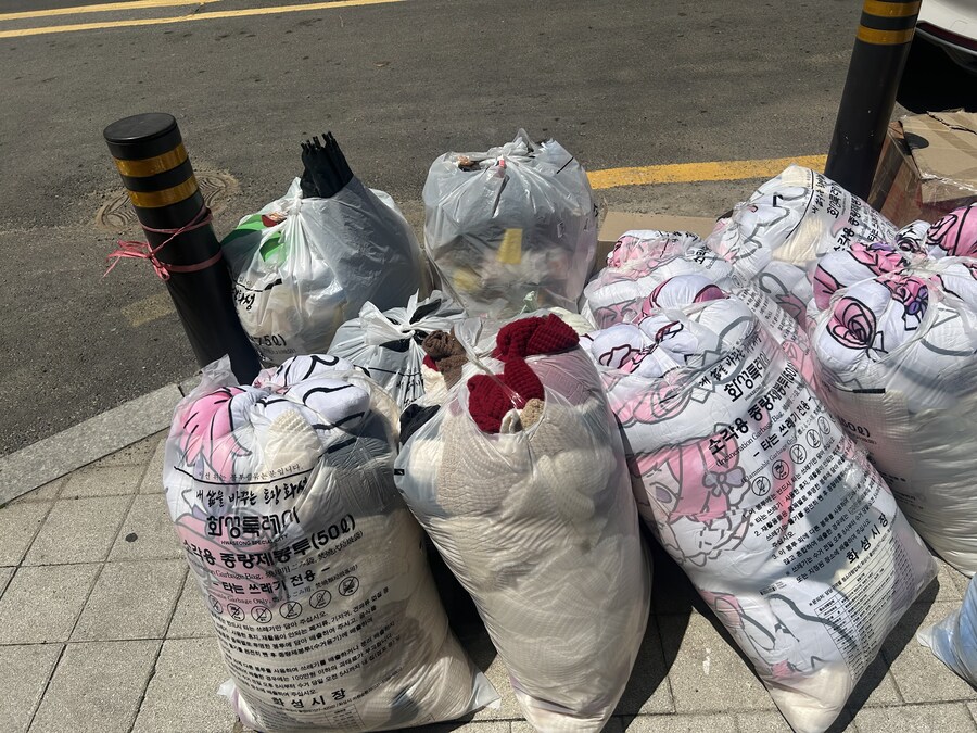 니케)의문의 도로롱 온리전 성황리에 끝났구나_1.jpg