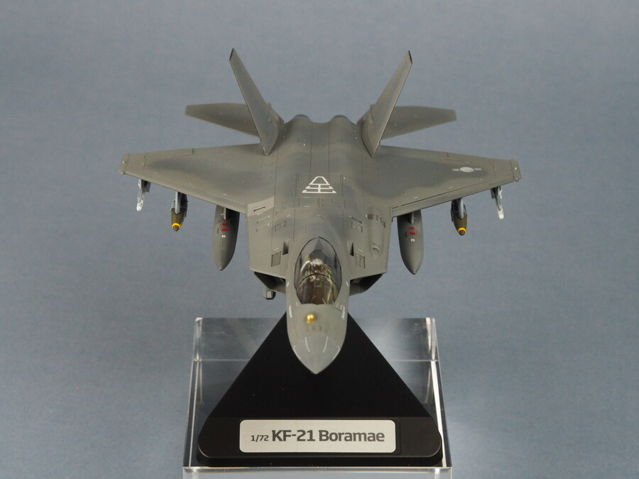 아카데미 1/72 KF-21 (2024 하비페어 한정판)_4.jpg