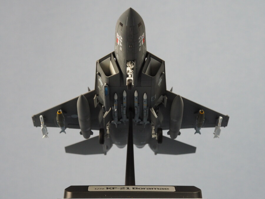 아카데미 1/72 KF-21 (2024 하비페어 한정판)_6.jpg