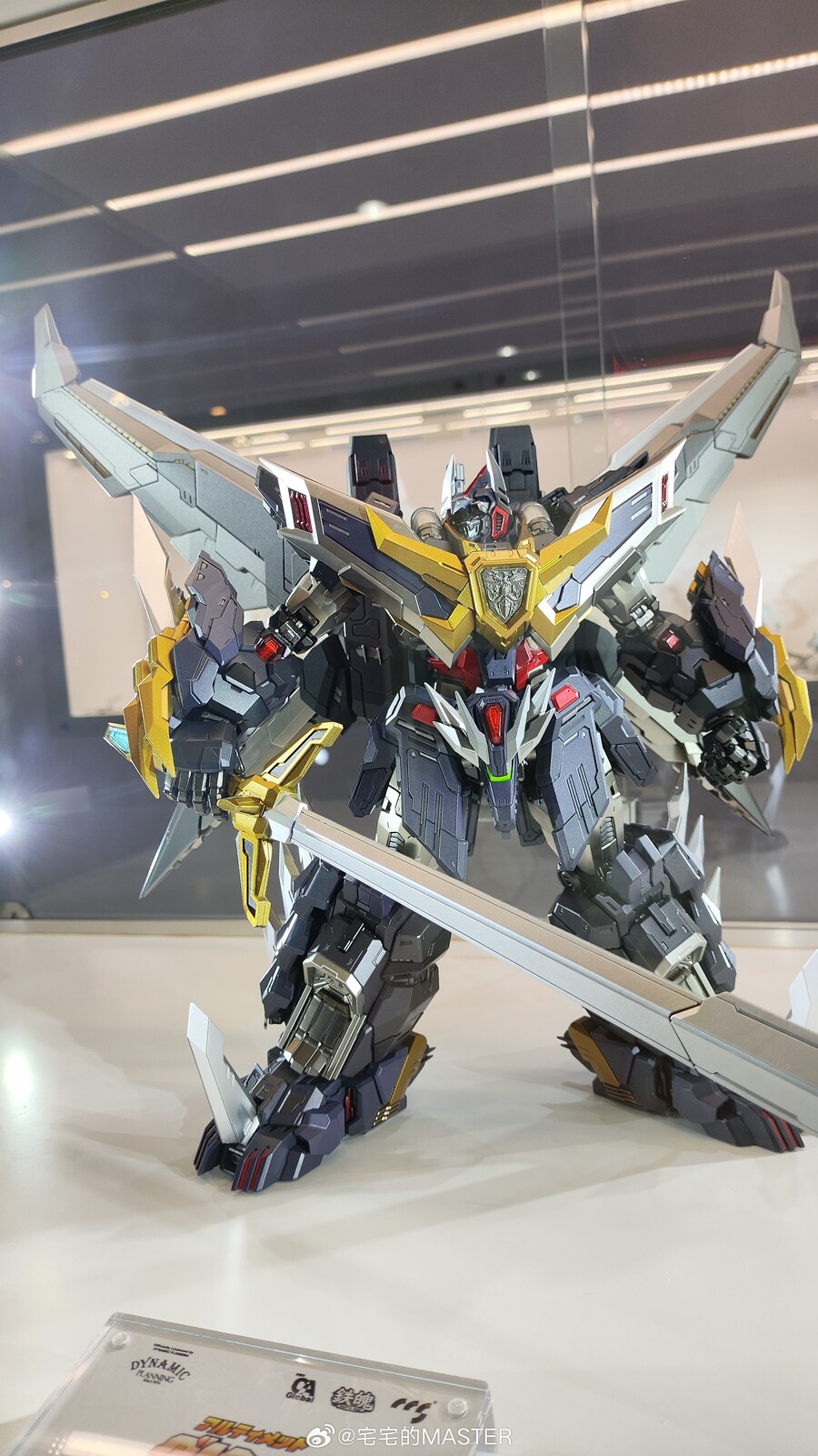 [CCS토이즈] 모탈마인드(철백) 얼티밋 단쿠가, 그렌라간 재판 전시_3.jpg