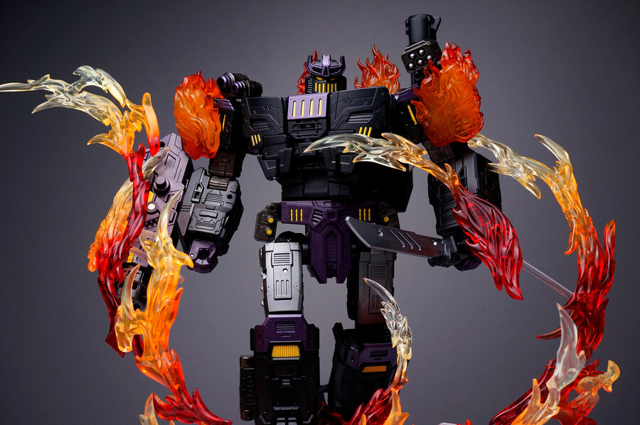 트랜스포머 에오프 폴른(메가트로너스)_24.jpg