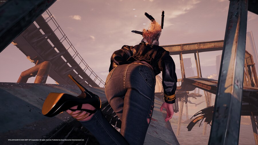 엉덩이 감상은 청바지가 꼴림_1.png