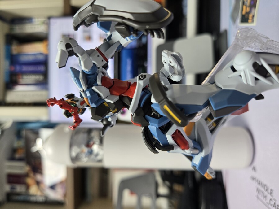 건담) HG GQuuuuuux 포징 조금_7.jpg