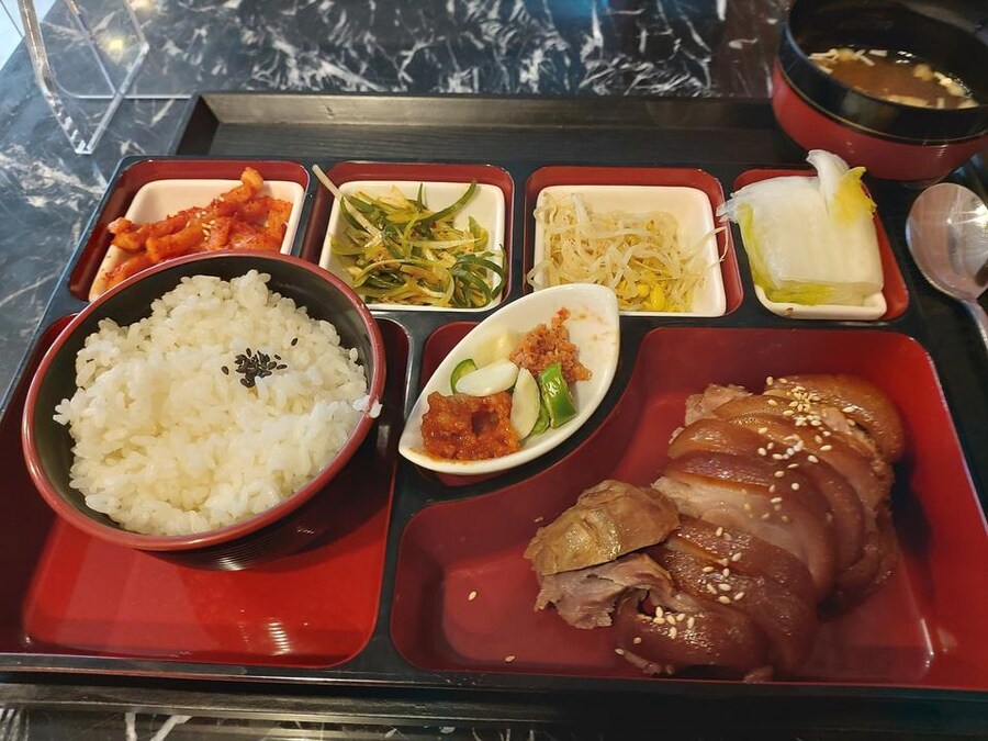 치킨이랑 밥을 같이 먹으면 치밥이라고 합니다_2.jpg
