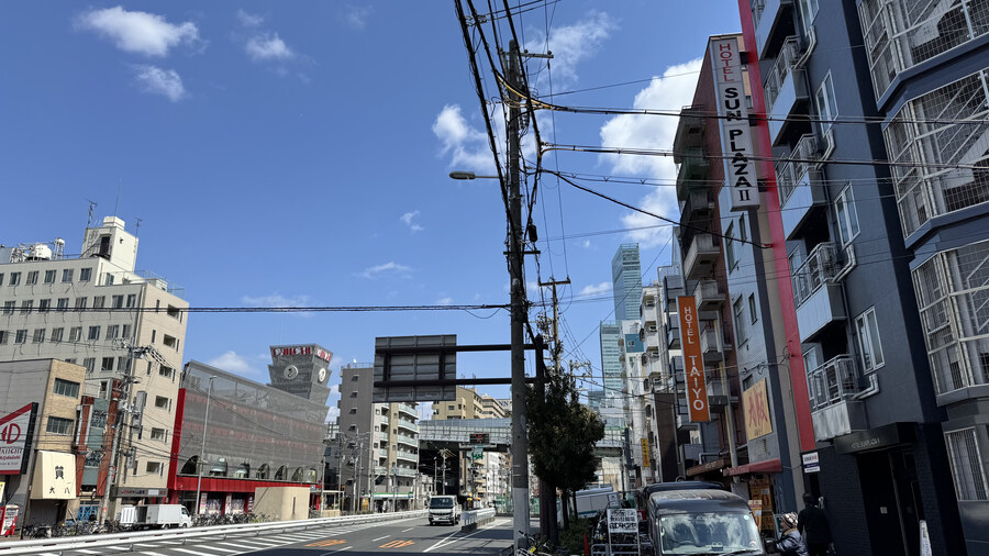 25년 4월 오사카 - (1) 몬헌 대수렵전, 건담 넥스트 퓨처_2.jpg