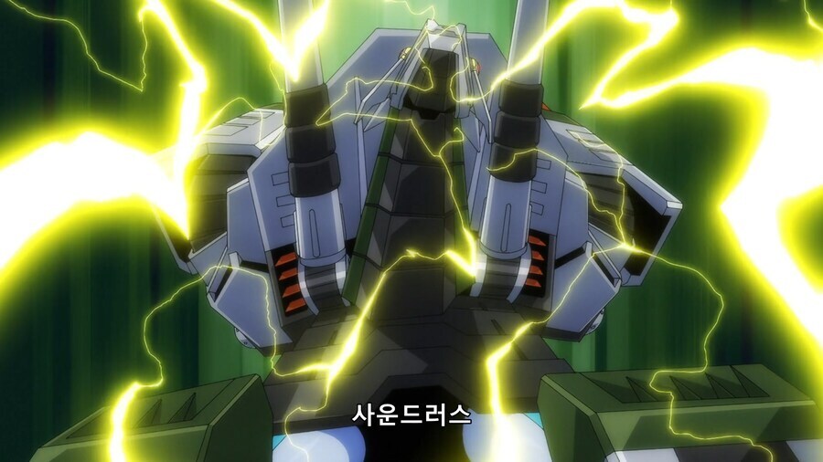 미녀와 메카와 합체씬을 하나로 때려박은 명장면_19.jpg
