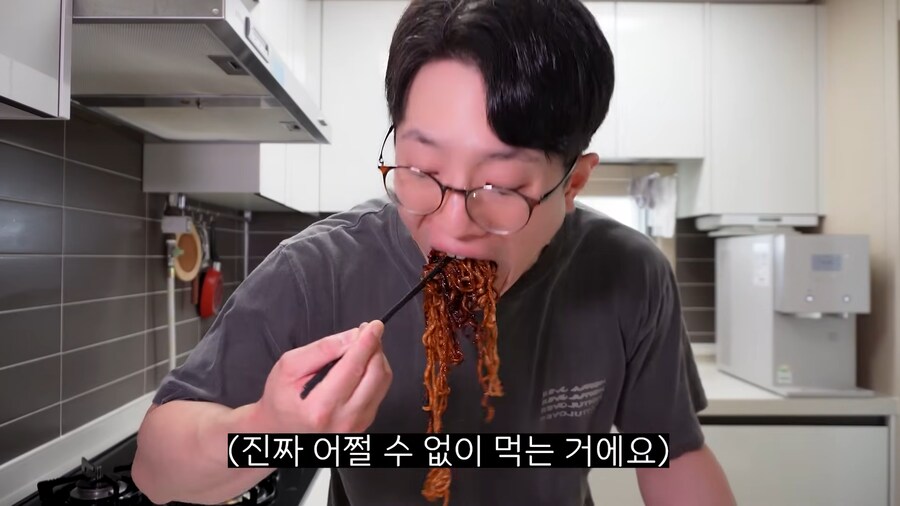 인방)컨텐츠때문에 어쩔수없이 폭식한 유튜버_8.png