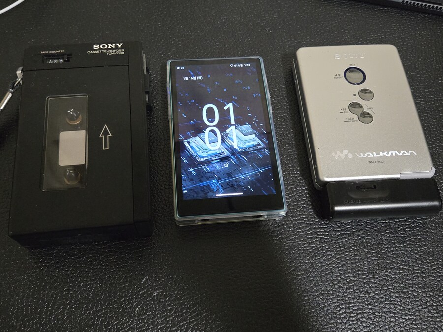 이번에 MP3 샀는데 크기가 꽤 크다..._2.jpg